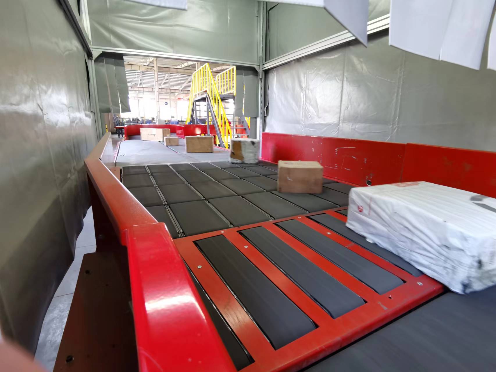 A Single Piece Separation System for Automatic Package Queuing: A New Option to Improve Logistics Efficiency(图3)